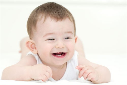 男孩名字简单大方洋气:男孩名字如何兼具简单大气与洋气风格?这5个方向值得参考